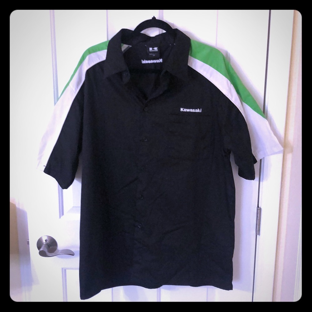 Kawasaki button up